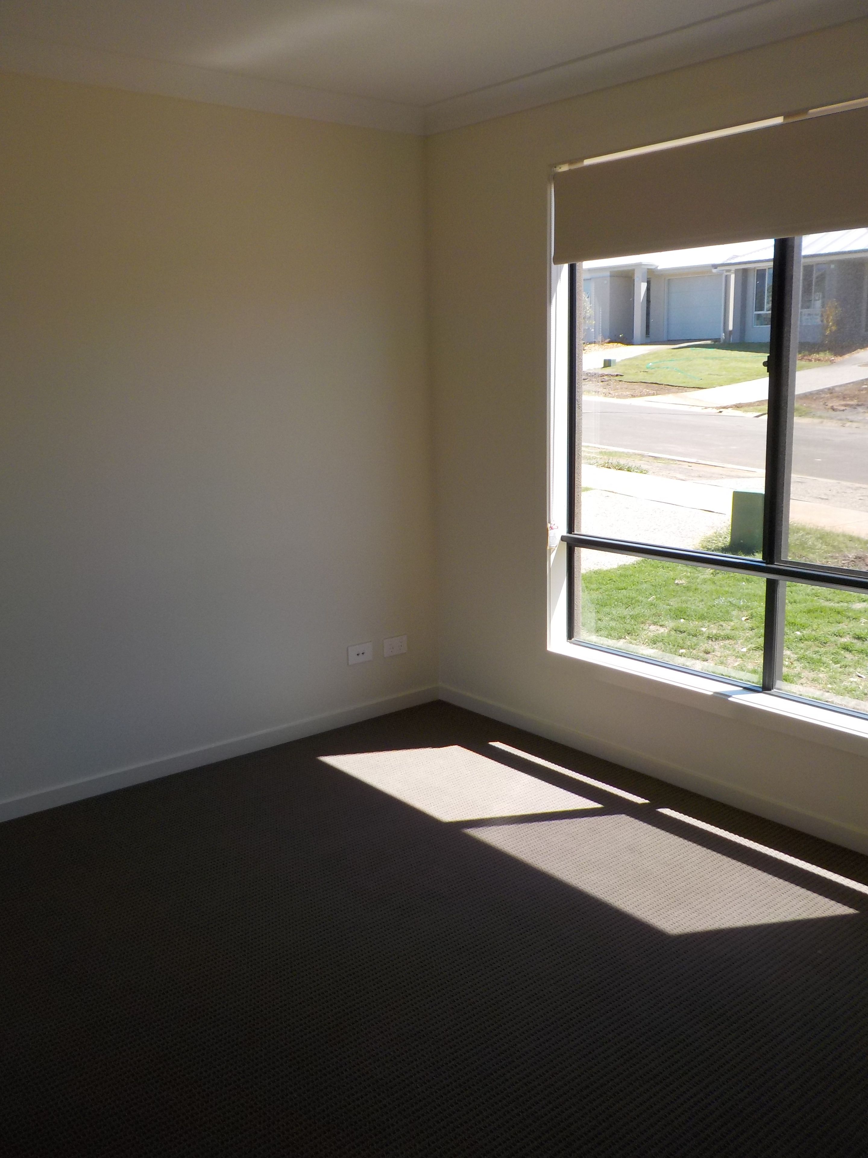 24 Minnett Street, GLENVALE, QLD 4350