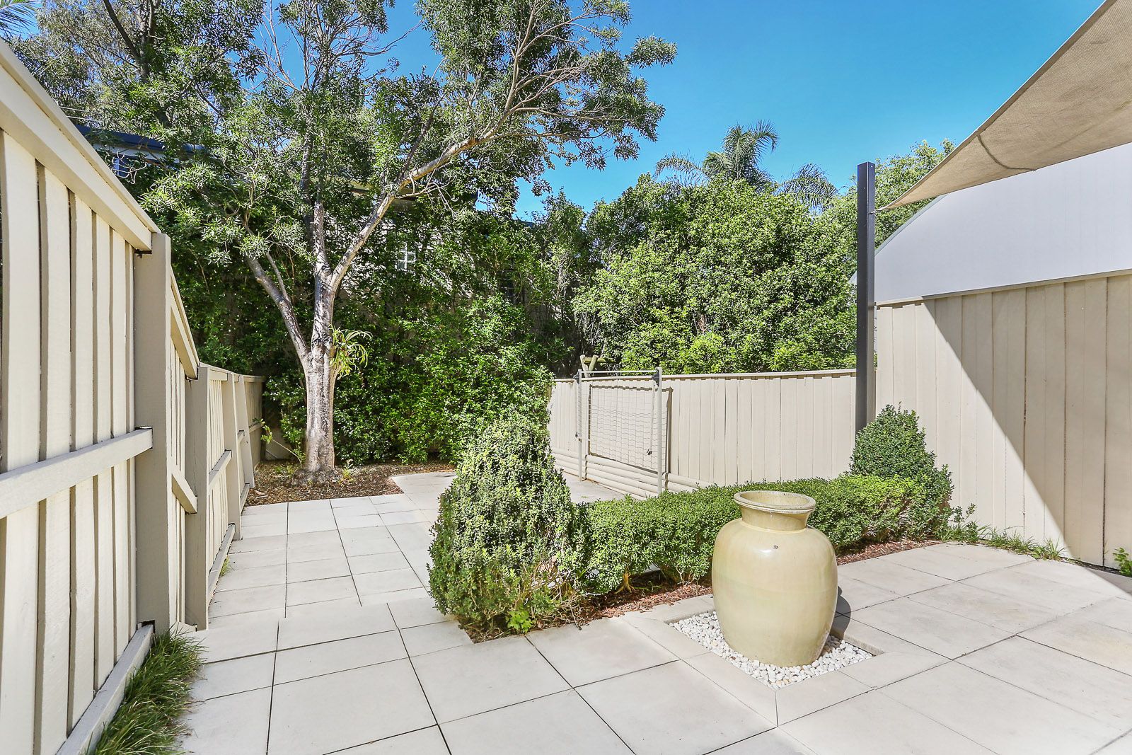 57 Roseberry Street
