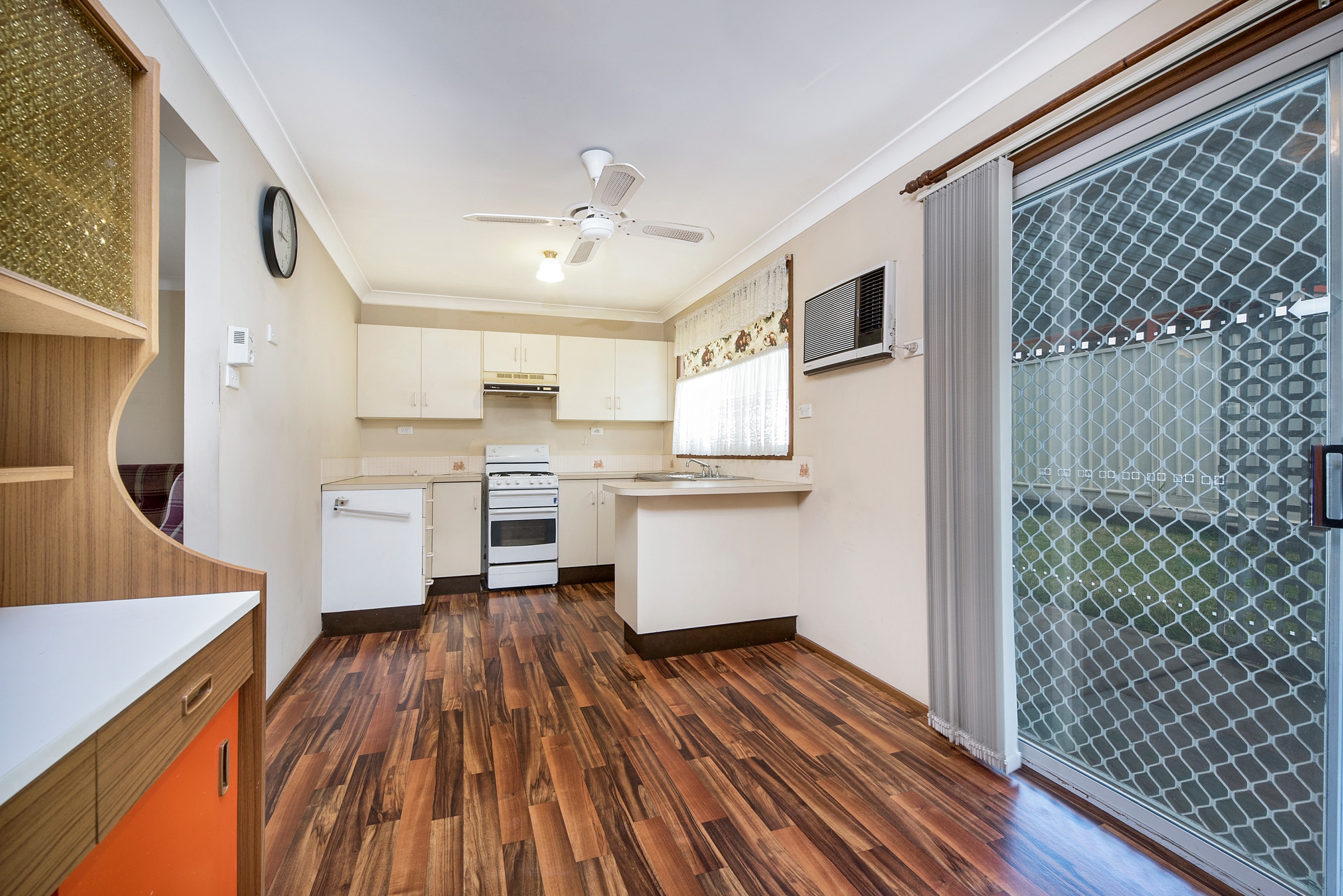 14 Vauxhall Place, Ingleburn, NSW 2565