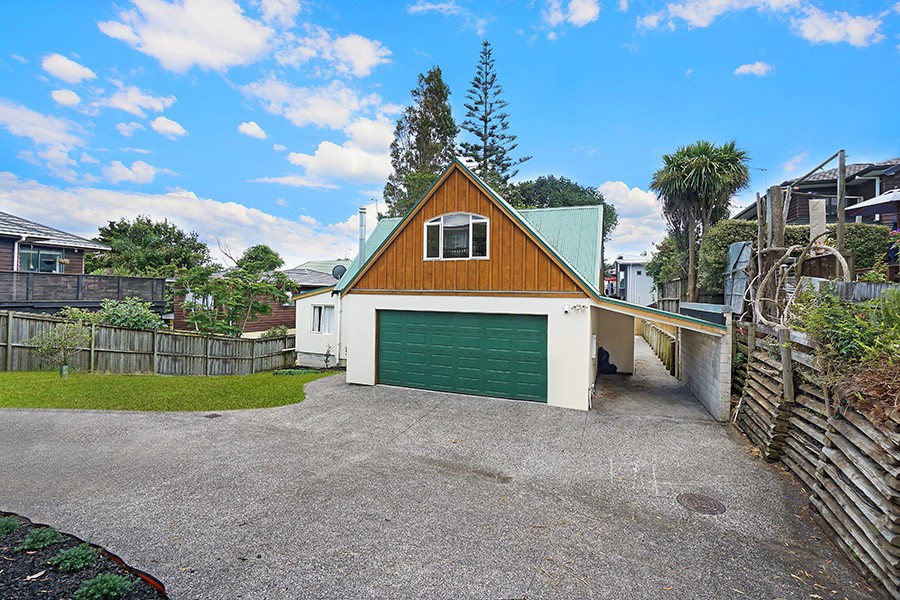 33A Baird Street, Howick, Manukau City