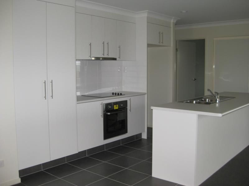 31 Peggy Crescent, Redbank Plains, QLD 4301
