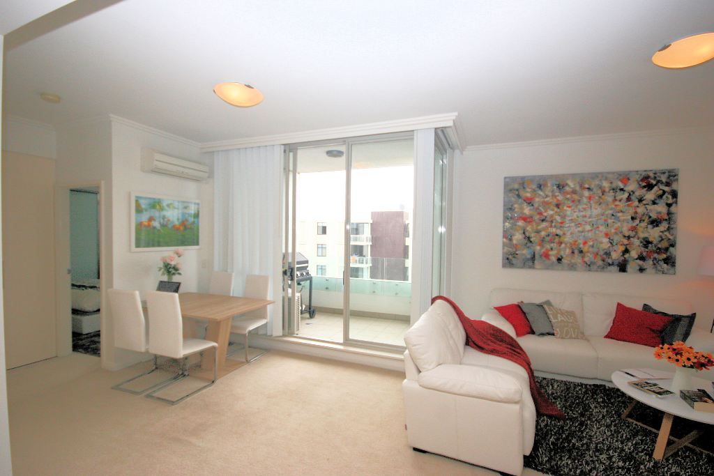 8**/3 Baywater Drive, Wentworth Point, NSW 2127