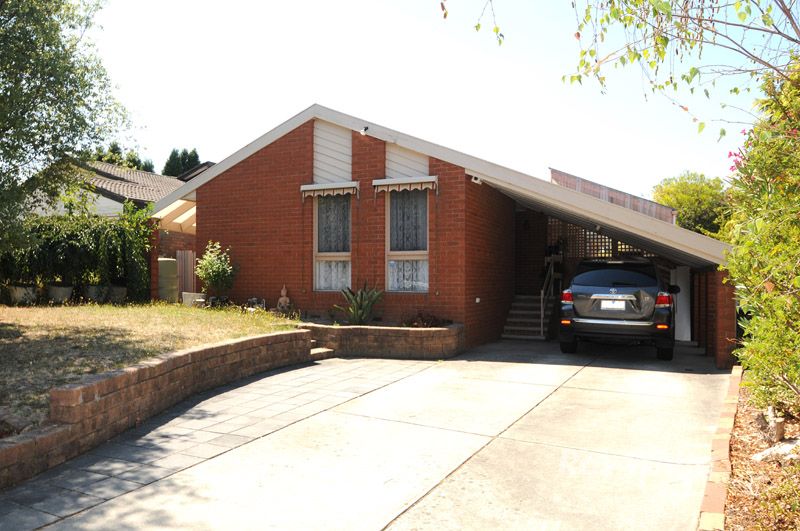 13 Flamingo Drive, Wantirna South, VIC 3152