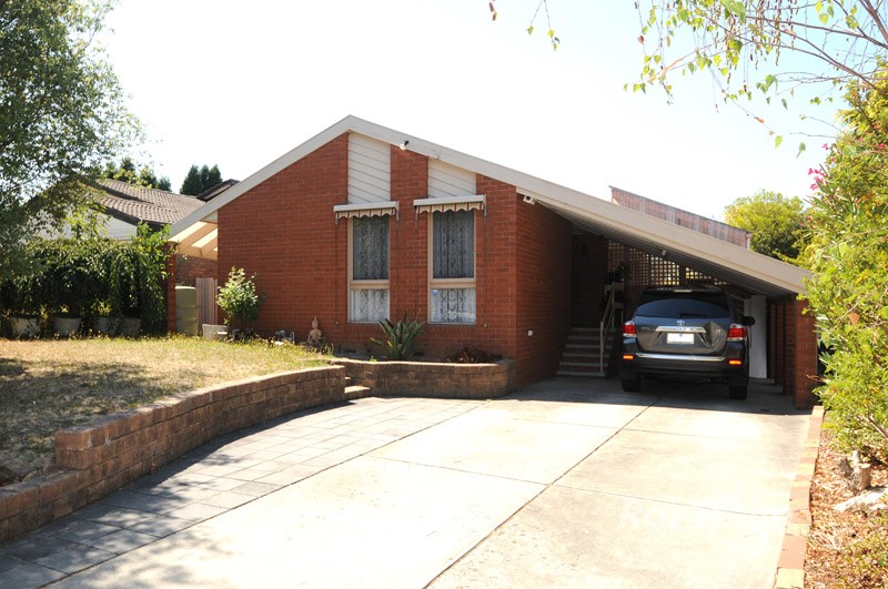 13 Flamingo Drive, Wantirna South, VIC 3152