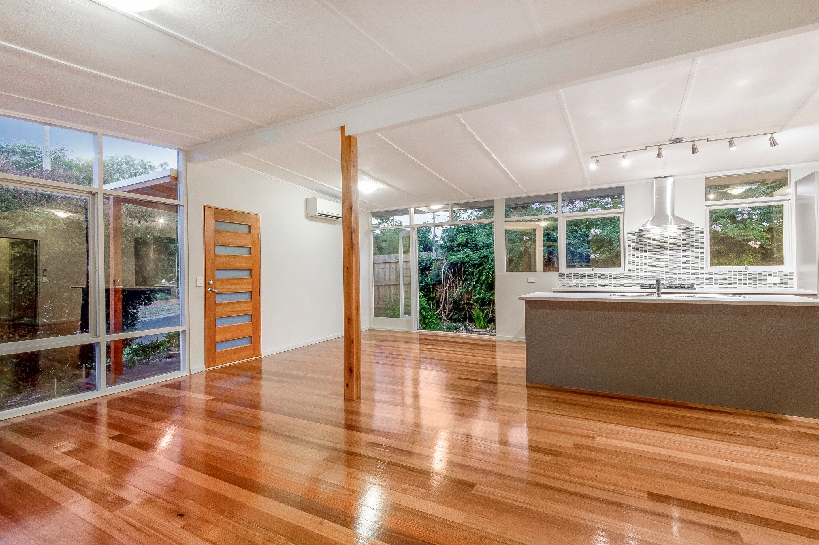 33 Wynden Drive, Frankston, VIC 3199