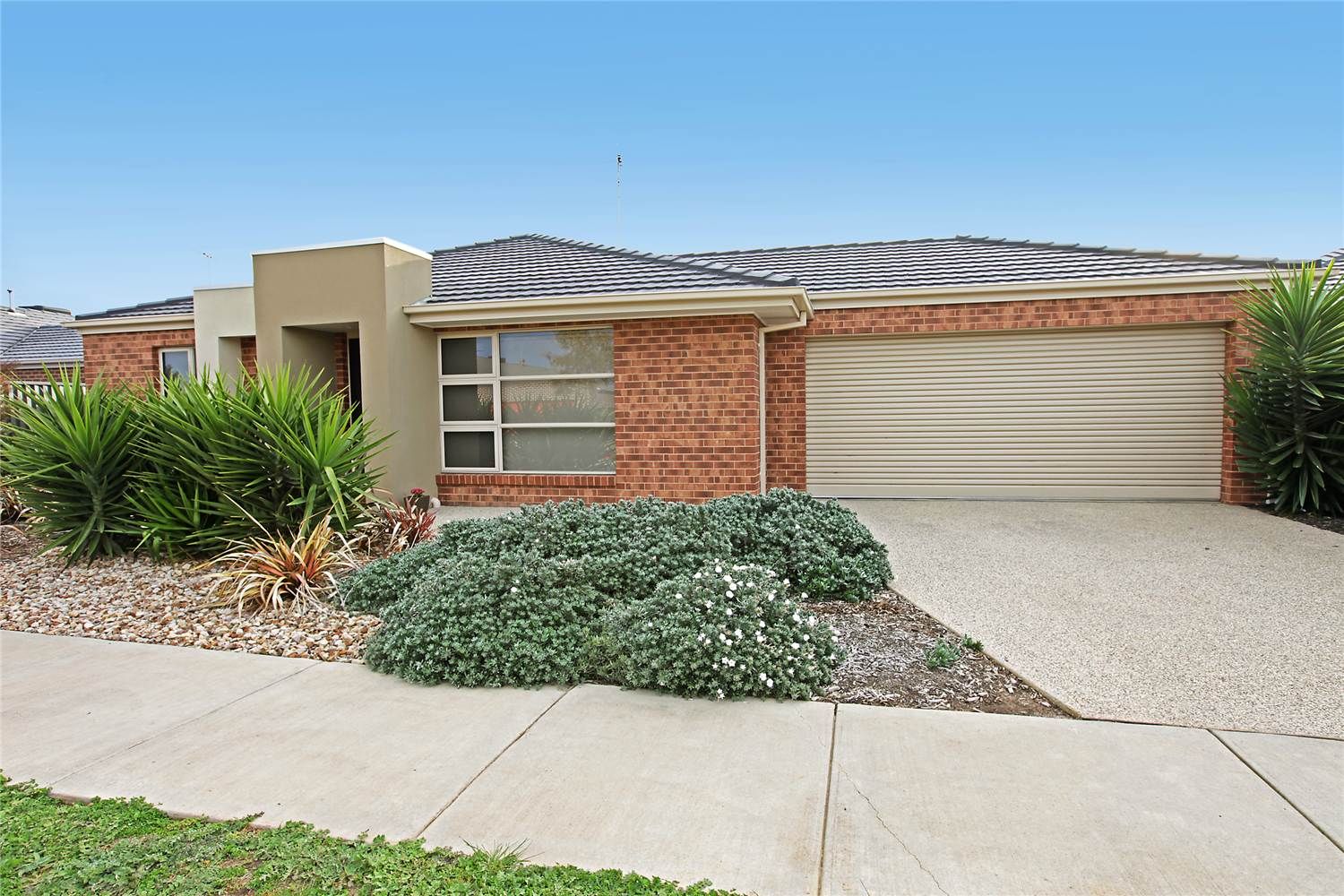 27 Springwater Drive, Lara, VIC 3212