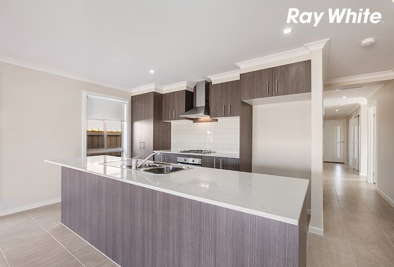 18 Landing Avenue, Doreen, VIC 3754