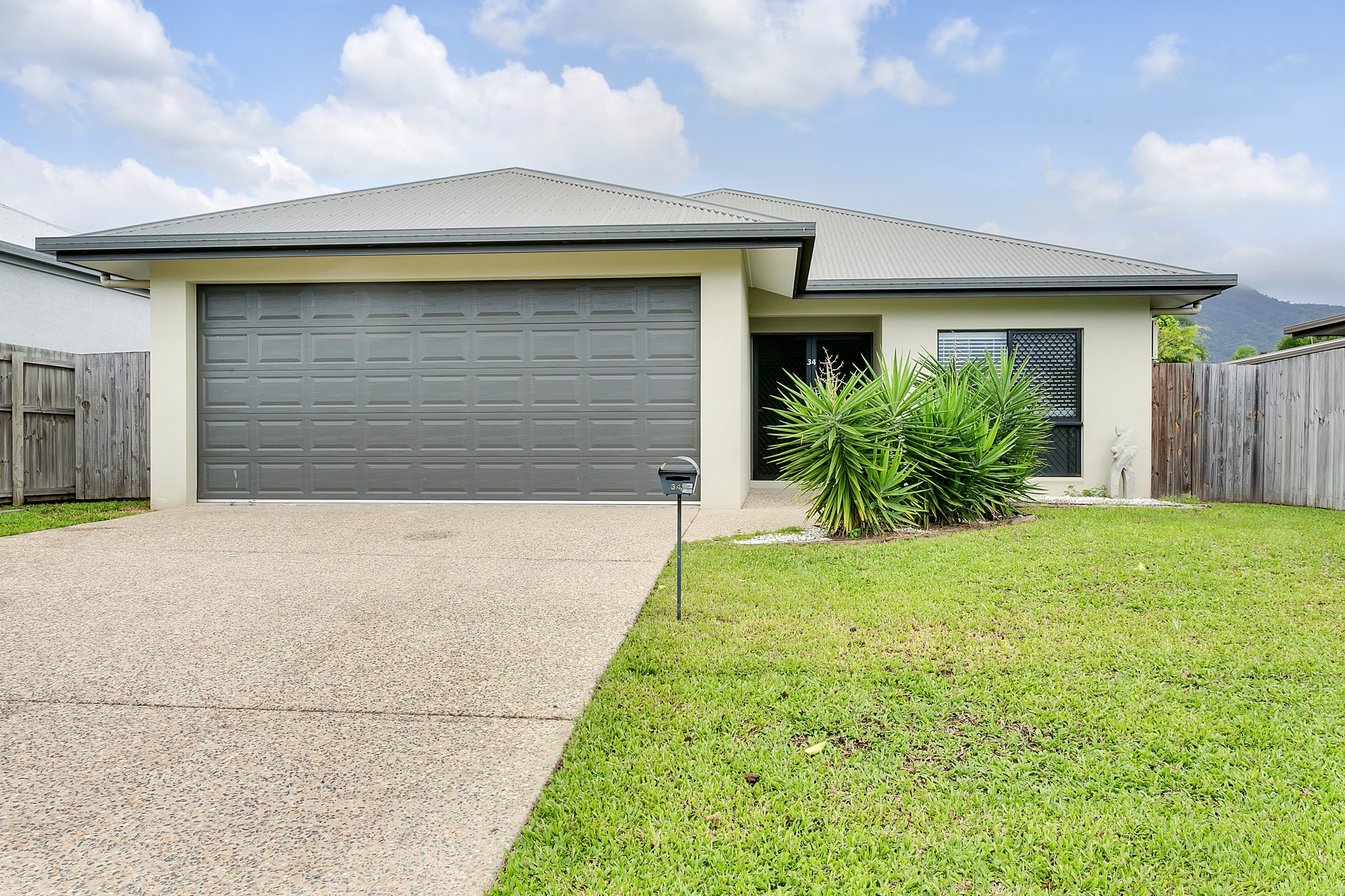 34 Fossilbrook Bend, Trinity Park, QLD 4879