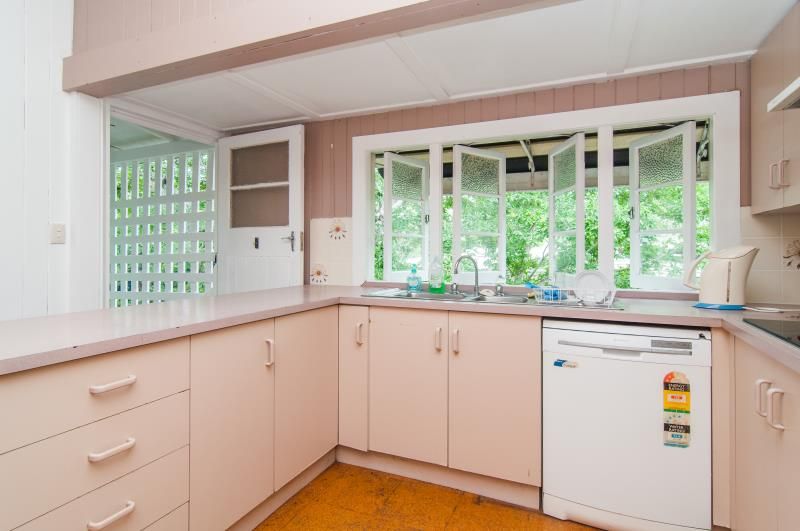 119 Leworthy Street, Bardon, QLD 4065