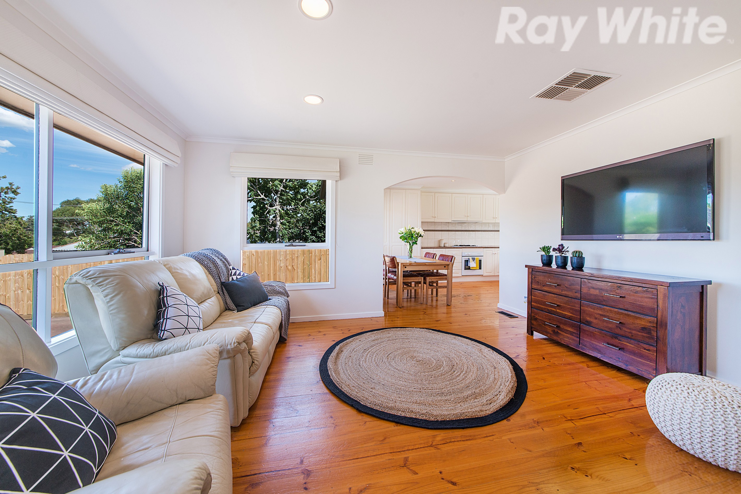 3 Loch Street, Ferntree Gully, VIC 3156