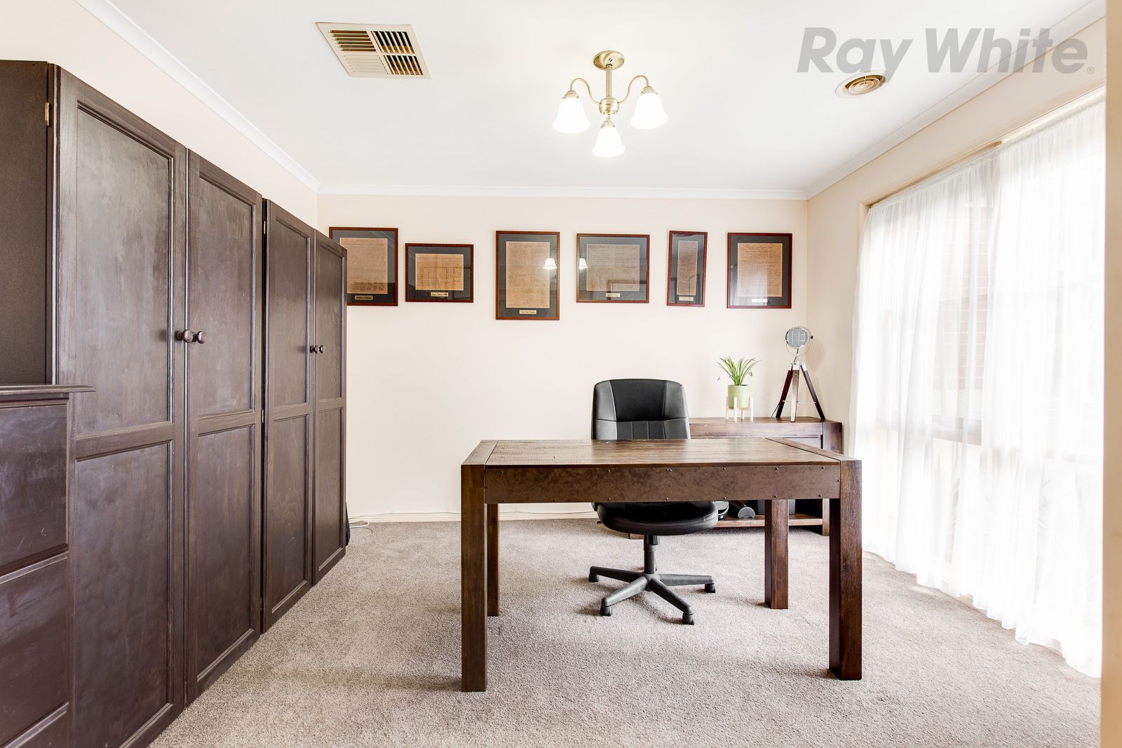 30 Doreen Rogen Way, South Morang, VIC 3752