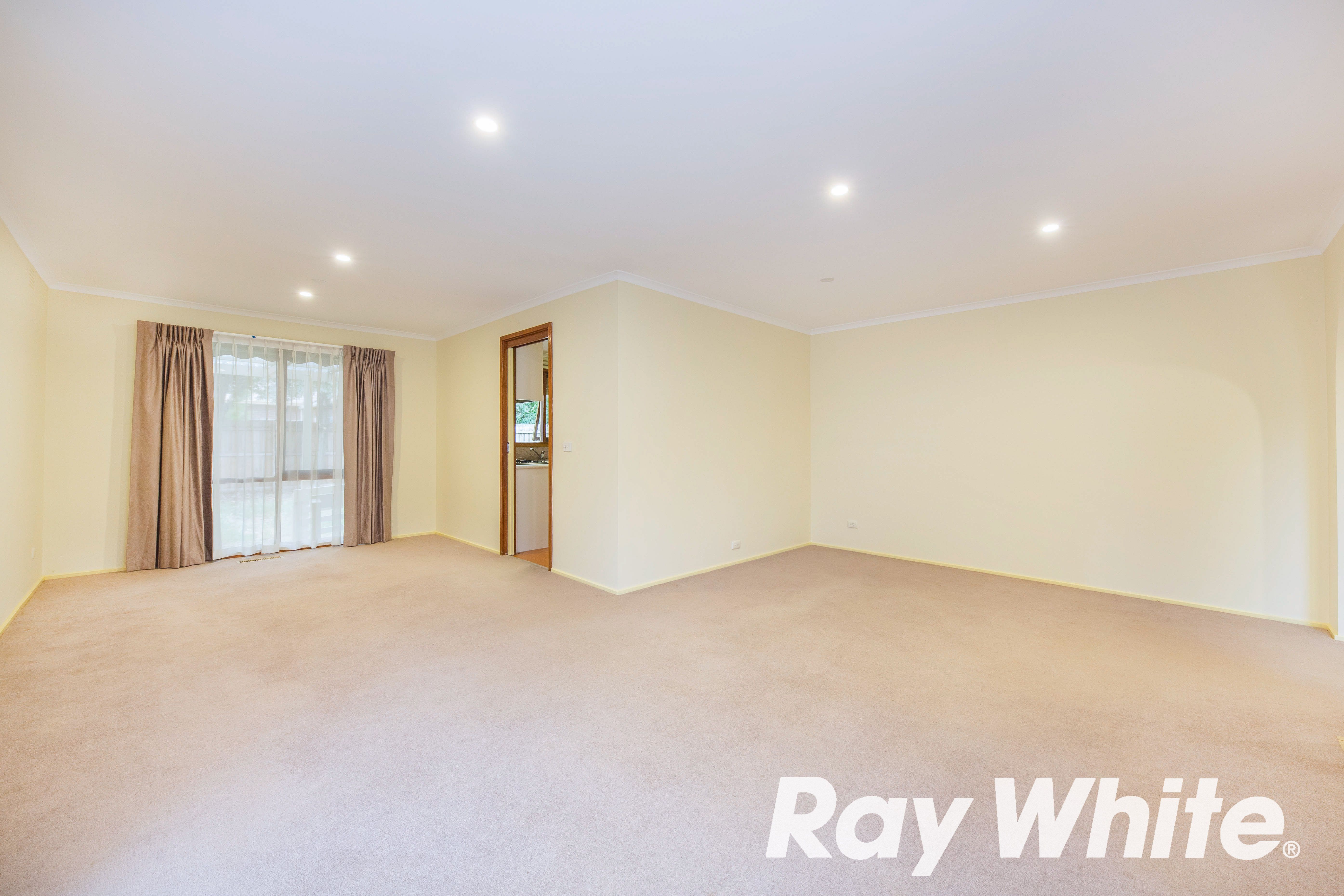 13 Holbeach Street, Burwood East, VIC 3151