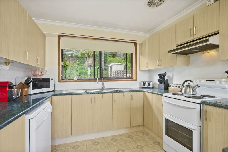 24 Beauty Crescent, Surfside, NSW 2536