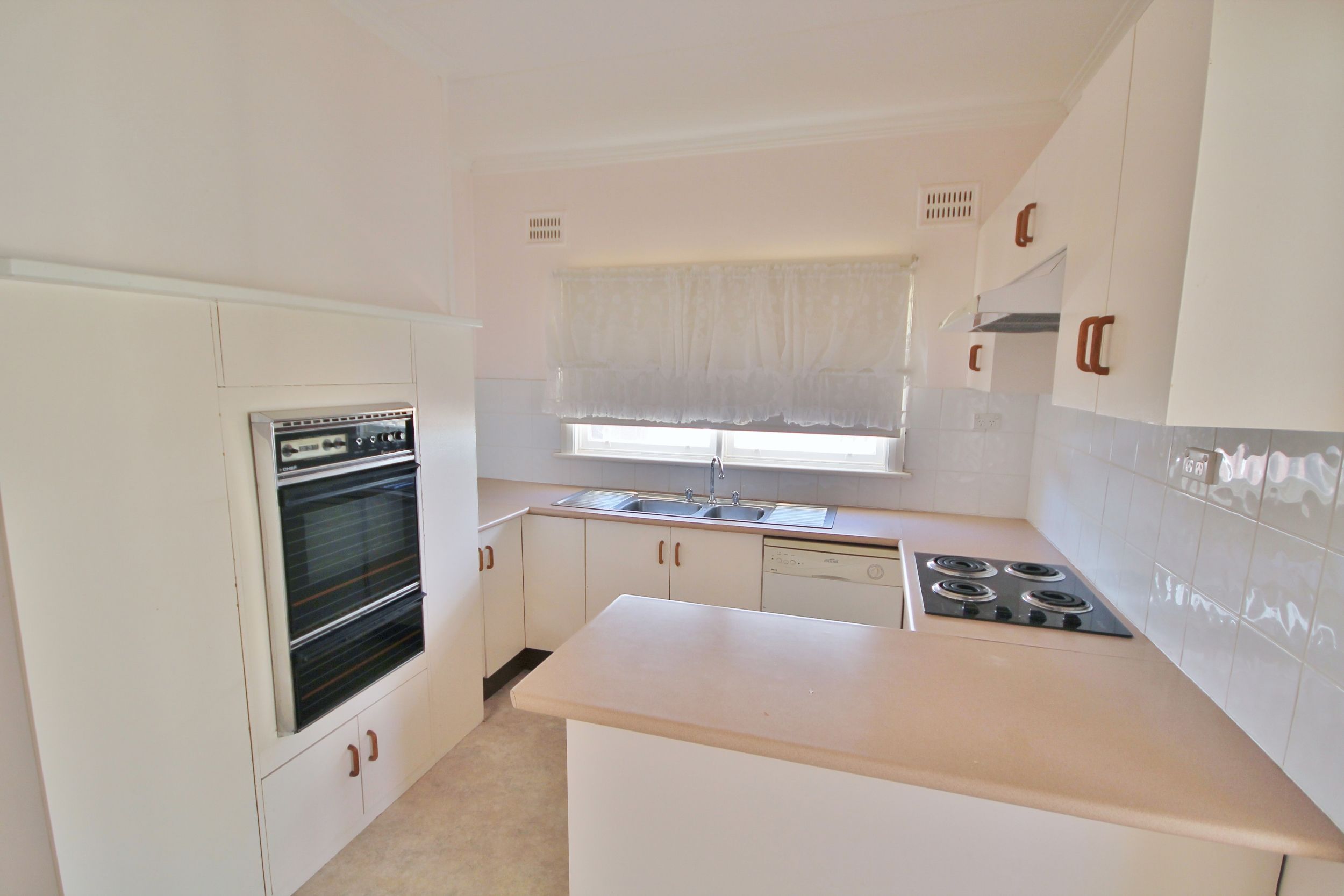 22 William Street, Young, NSW 2594