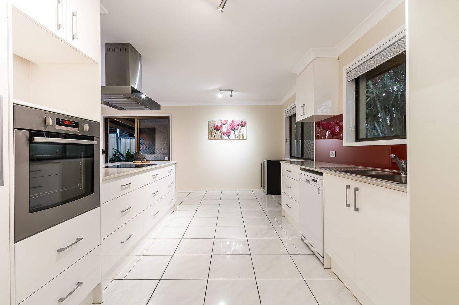 27 Winthrop Street, Wishart, QLD 4122