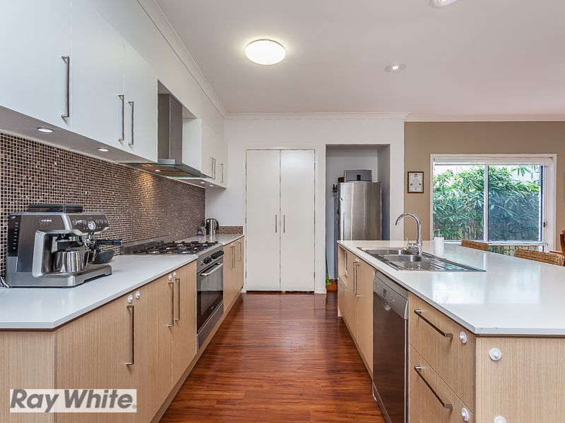 11 Sorrento Street, North Lakes, QLD 4509