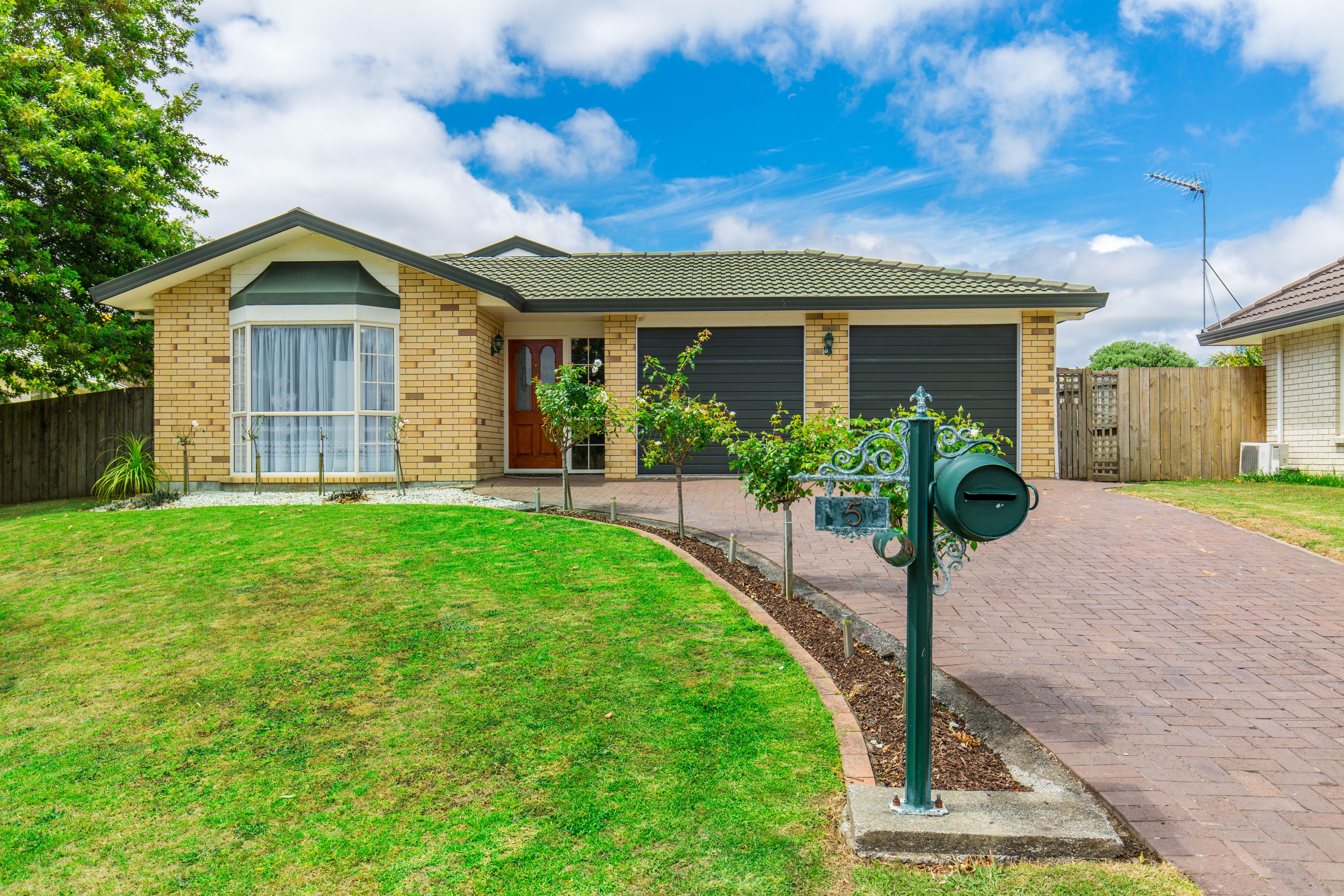 5 Linicro Place, Wattle Downs, Manukau City