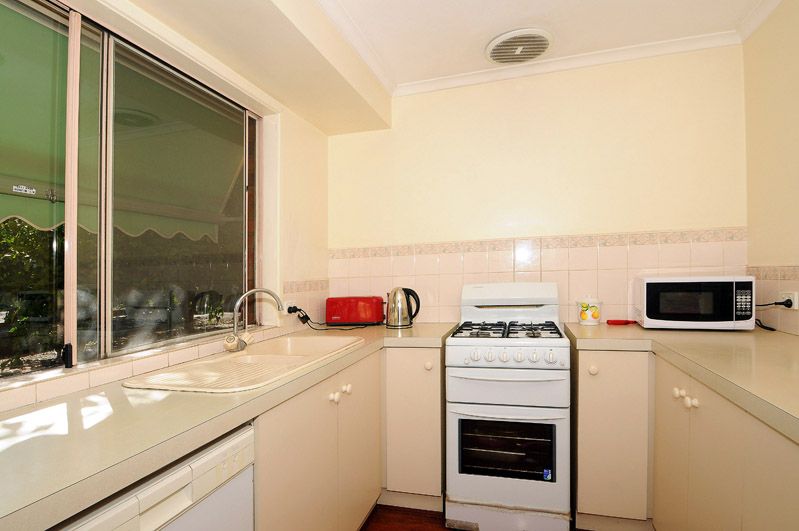 12 Belgrave Place, Carrum Downs, VIC 3201