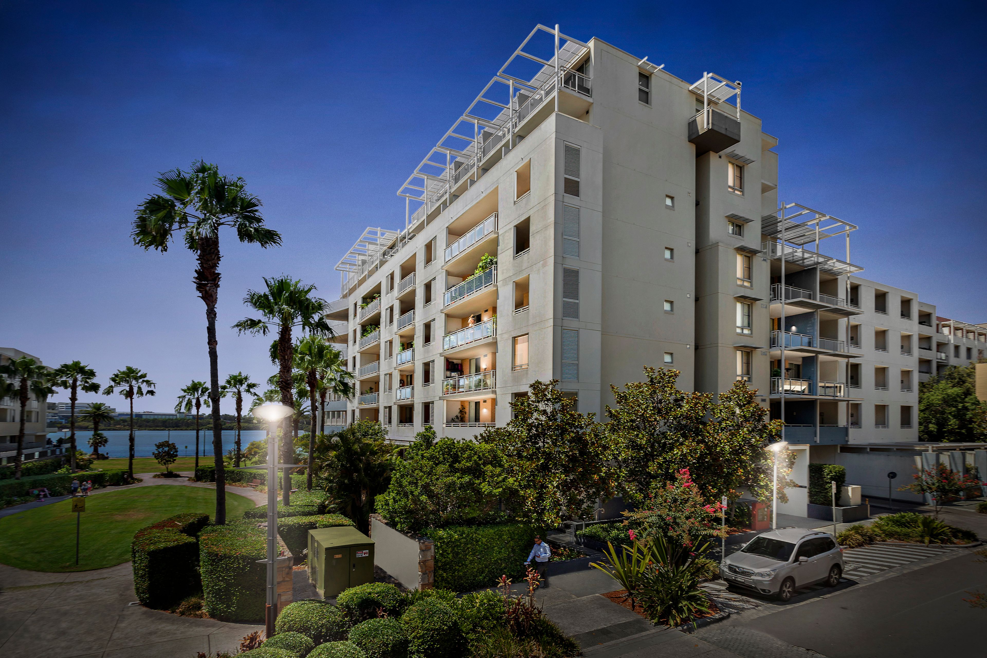 2 The Crescent, Wentworth Point NSW 2127