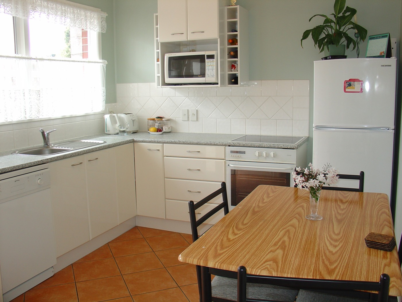 2/27 Cardwell Street, Onehunga, Auckland City