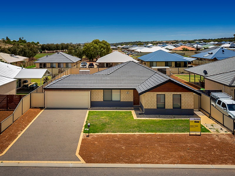 5 Topsail Street, Drummond Cove, WA 6532