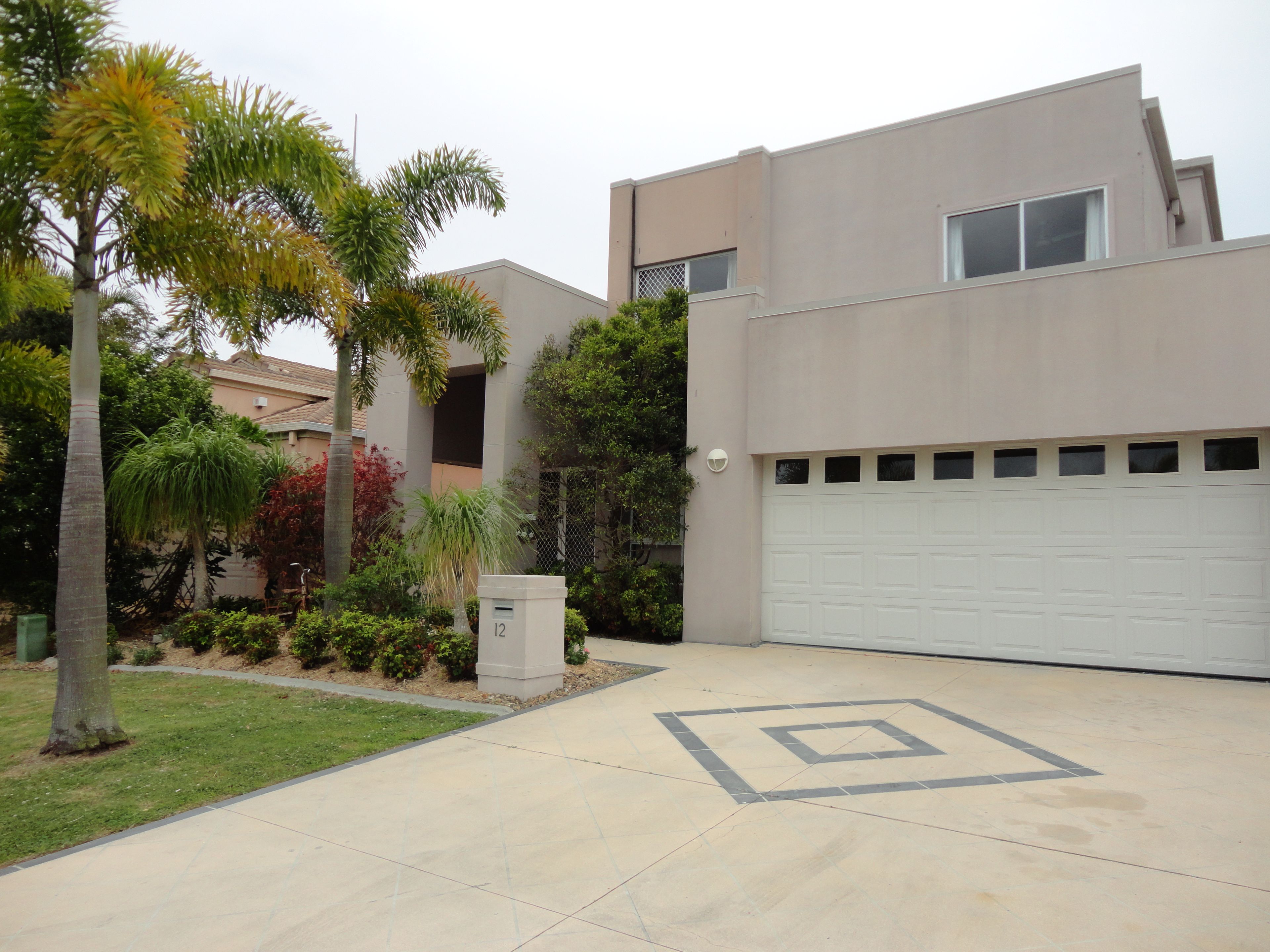 12 Massachusetts Court, Varsity Lakes, QLD 4227