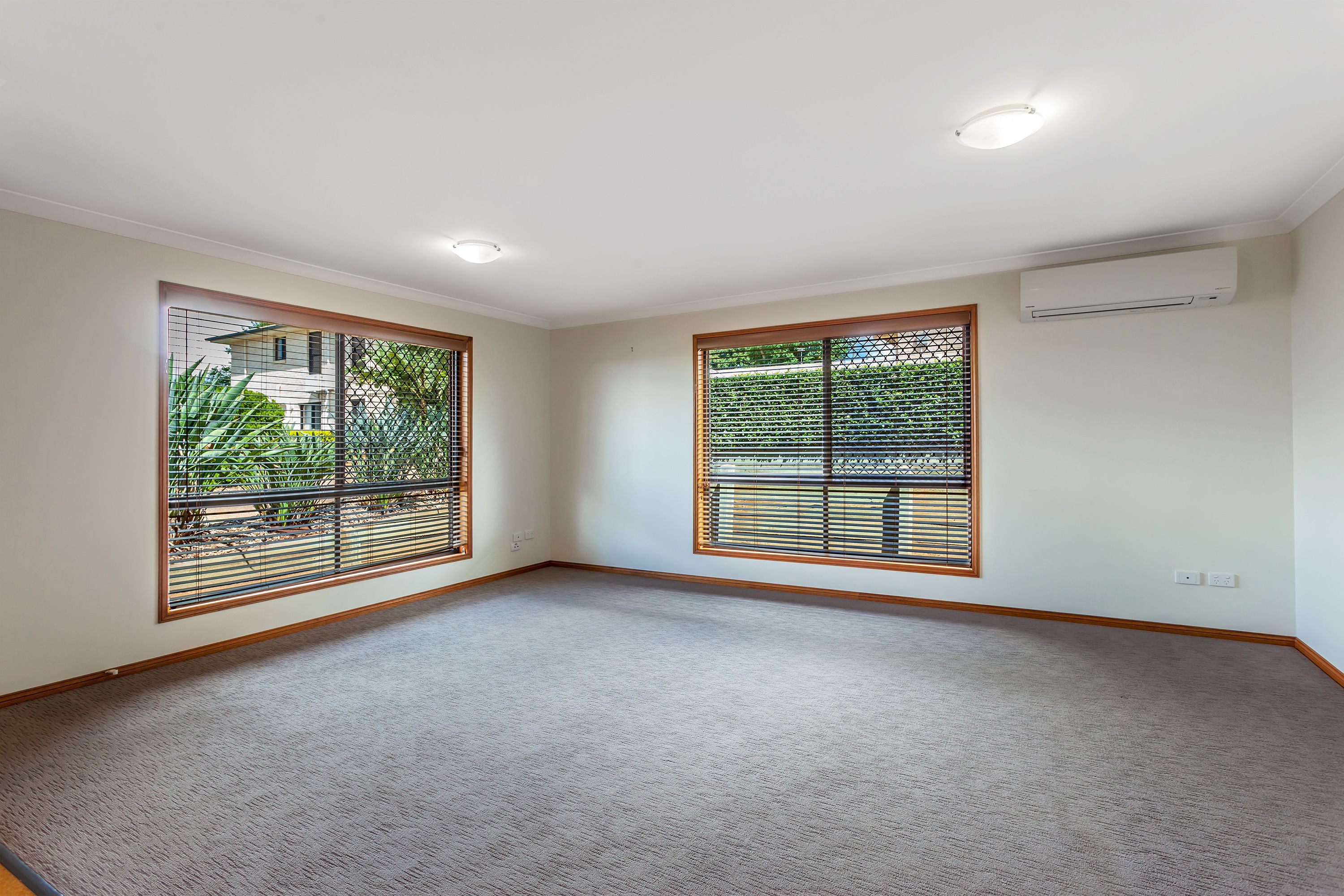 Unit 6/2 Garde Street, Centenary Heights, QLD 4350