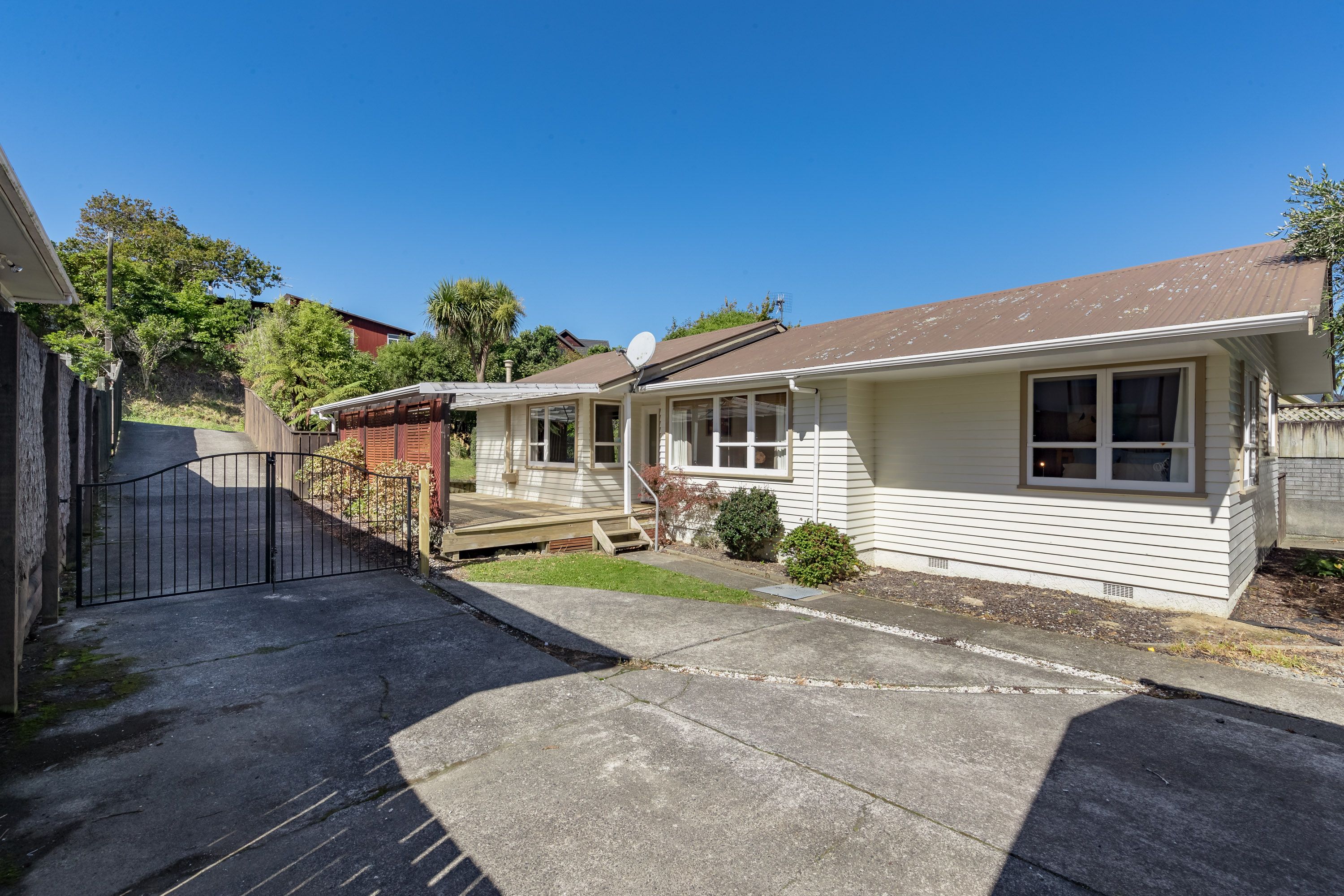 19 Park Road, Belmont, Lower Hutt City