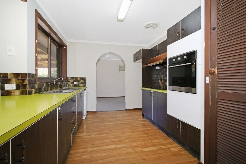 401 Elton Court, Lavington, NSW 2641