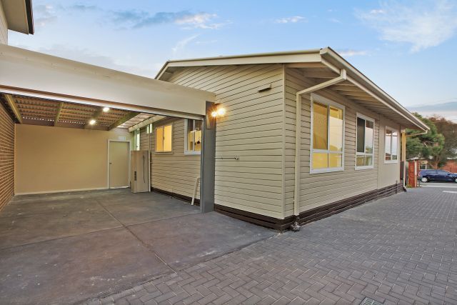 1/31 Erskine Avenue, Reservoir, VIC 3073