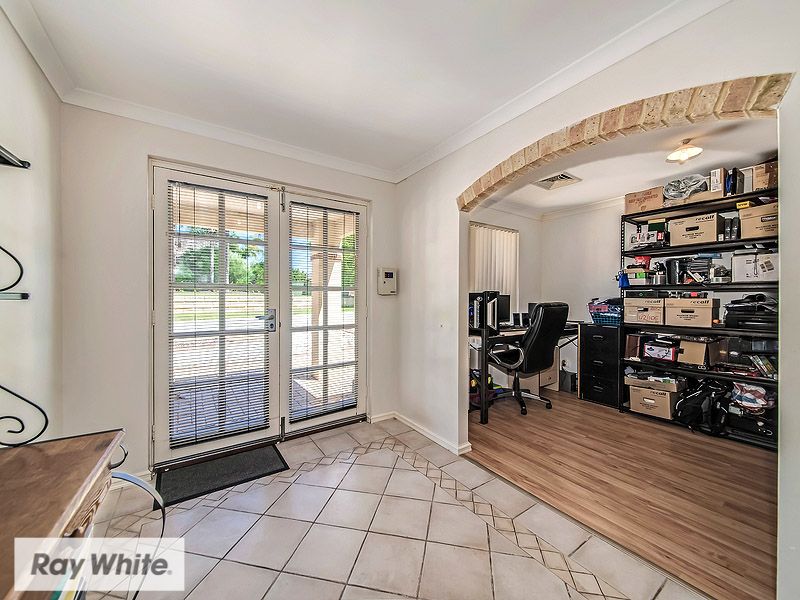 12 Stonewall Circuit, Landsdale, WA 6065