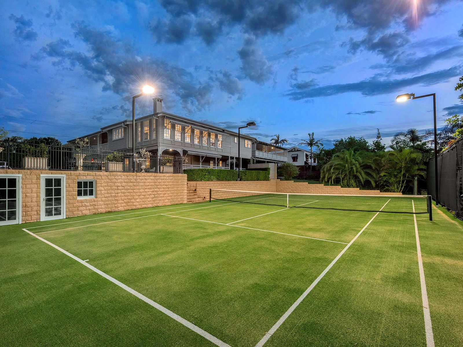 18 Ormond Street, Ascot, QLD 4007