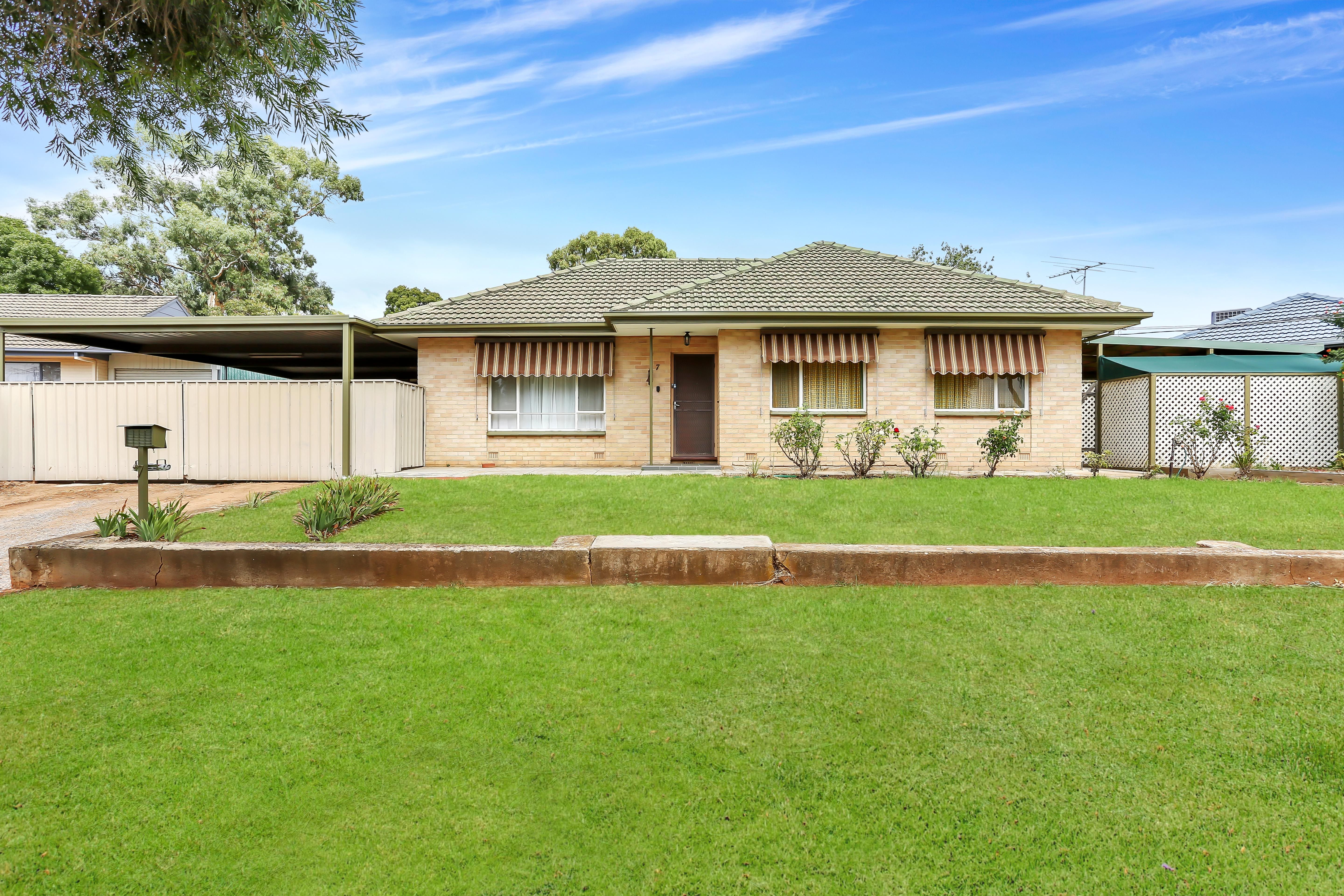 7 Forrest Avenue, Valley View SA 5093