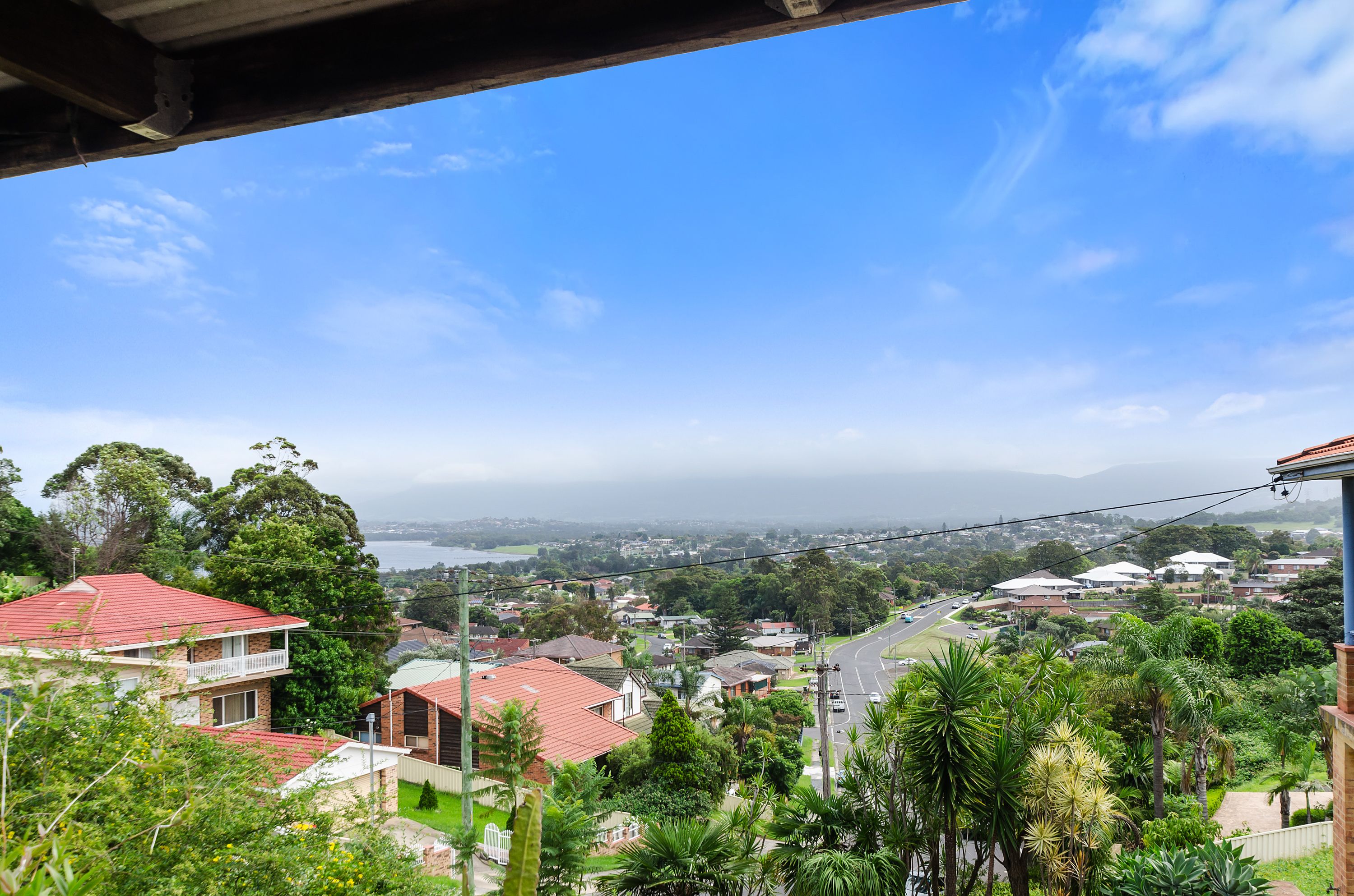 306 Flagstaff Road, Lake Heights, NSW 2502