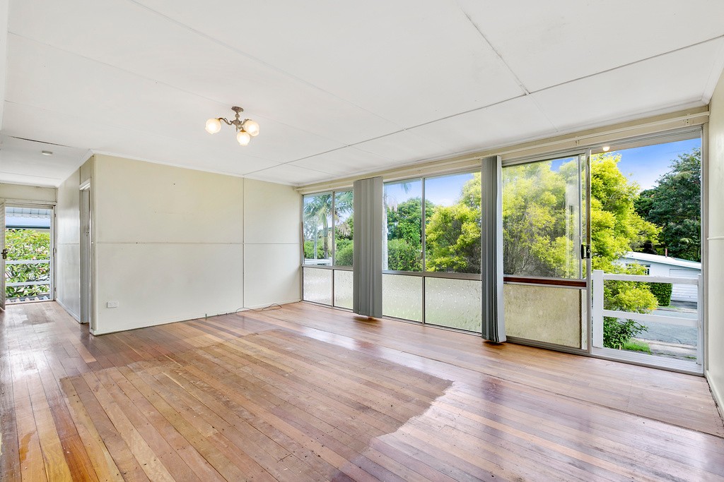 3 Mary Street, Labrador, QLD 4215