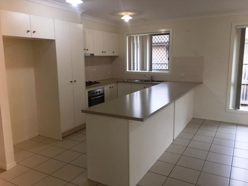 140 Alawoona Street, Redbank Plains, QLD 4301