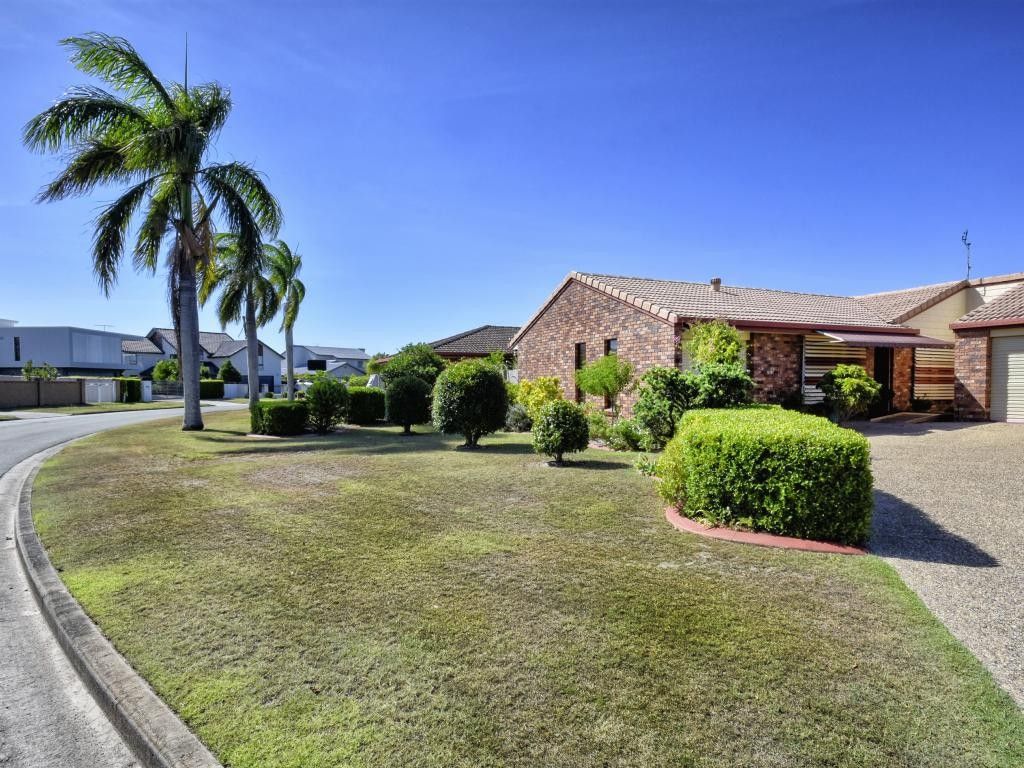 2/13 Ramsay Crescent, Golden Beach, QLD 4551