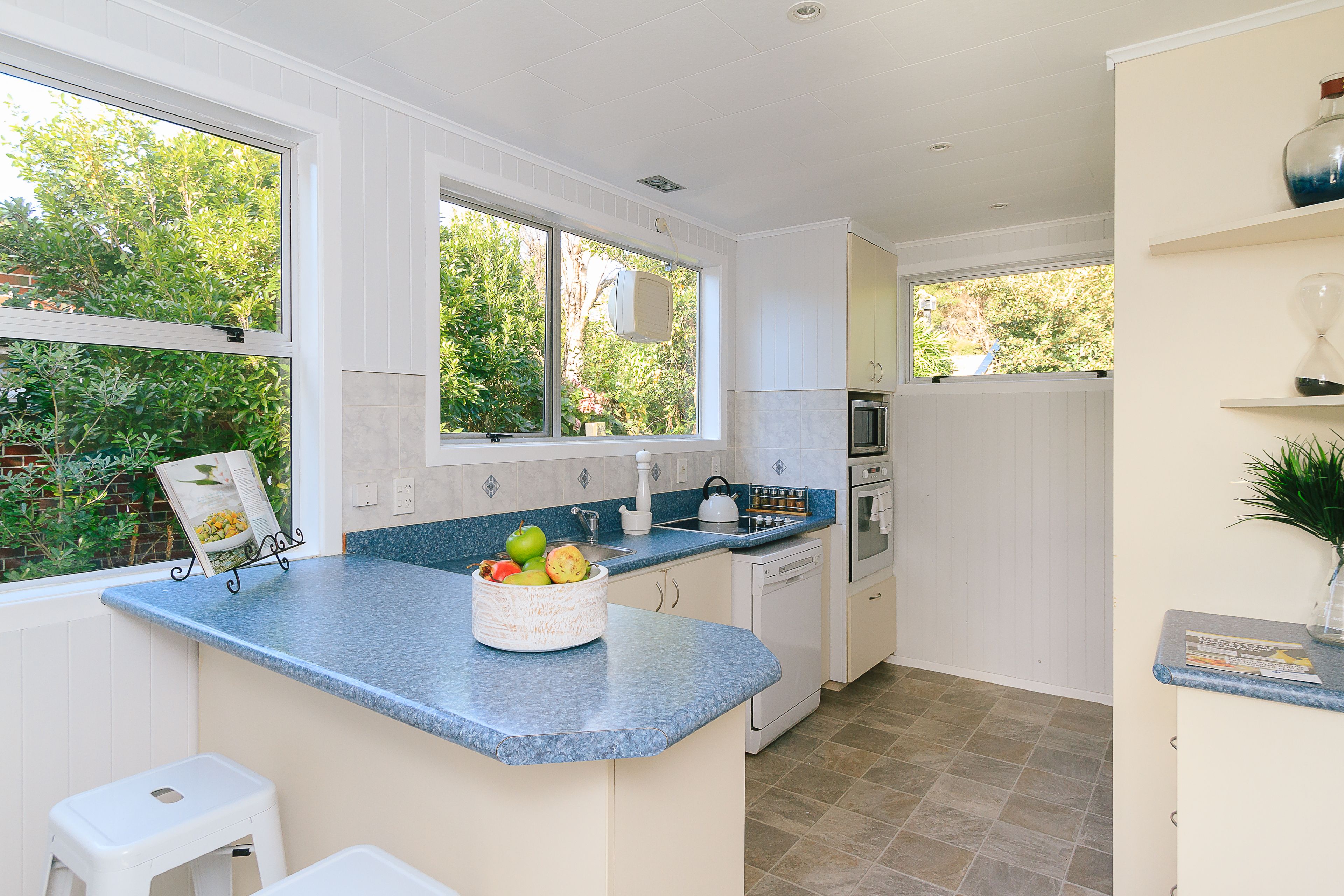 86 Holborn Drive, Stokes Valley, Lower Hutt City