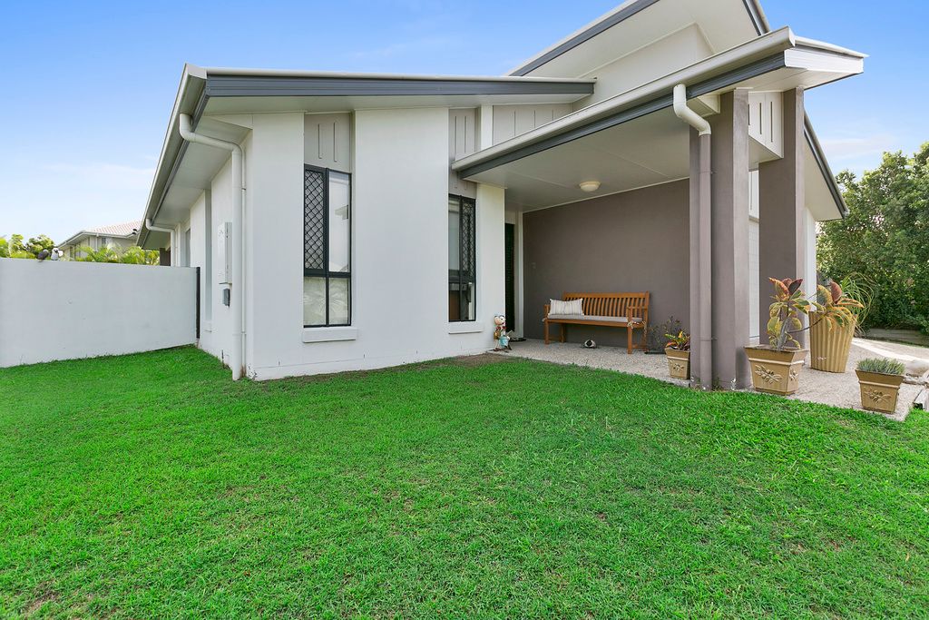 21 Selkirk Way, Peregian Springs QLD 4573