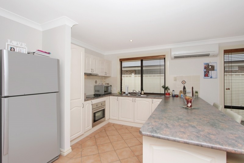 42a Crestwood Drive, Goulburn, NSW 2580