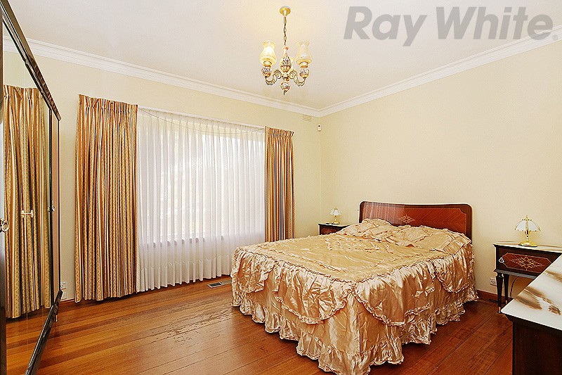 71 Huskisson Avenue, Lalor, VIC 3075
