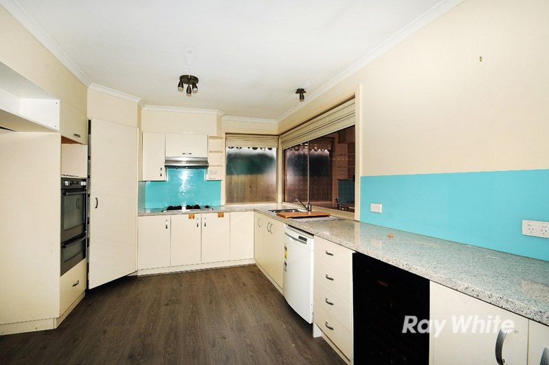 22 Bunarong Drive, Frankston, VIC 3199