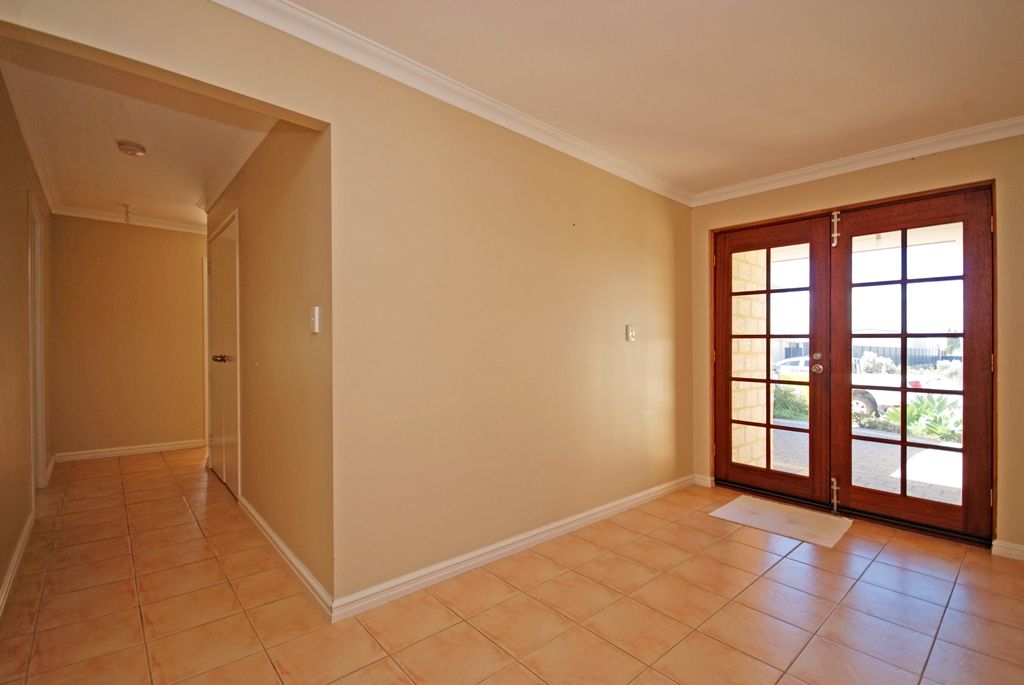 28 Boronia Turn, Jurien Bay, WA 6516
