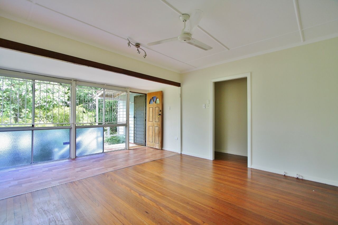 20 Binya Street, Holland Park, QLD 4121