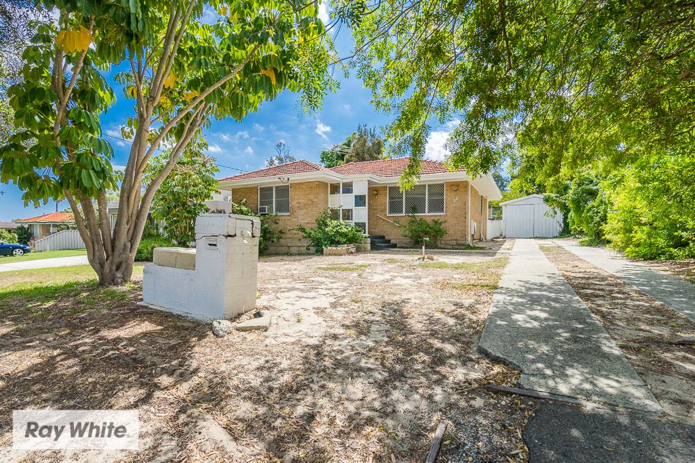 32 Butterick Place, Girrawheen, WA 6064