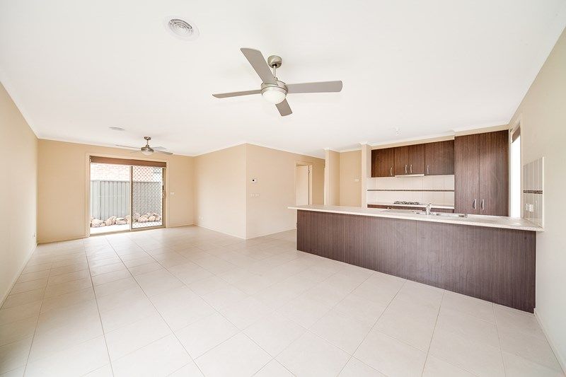 23 Rannoch Street, Cranbourne East, VIC 3977