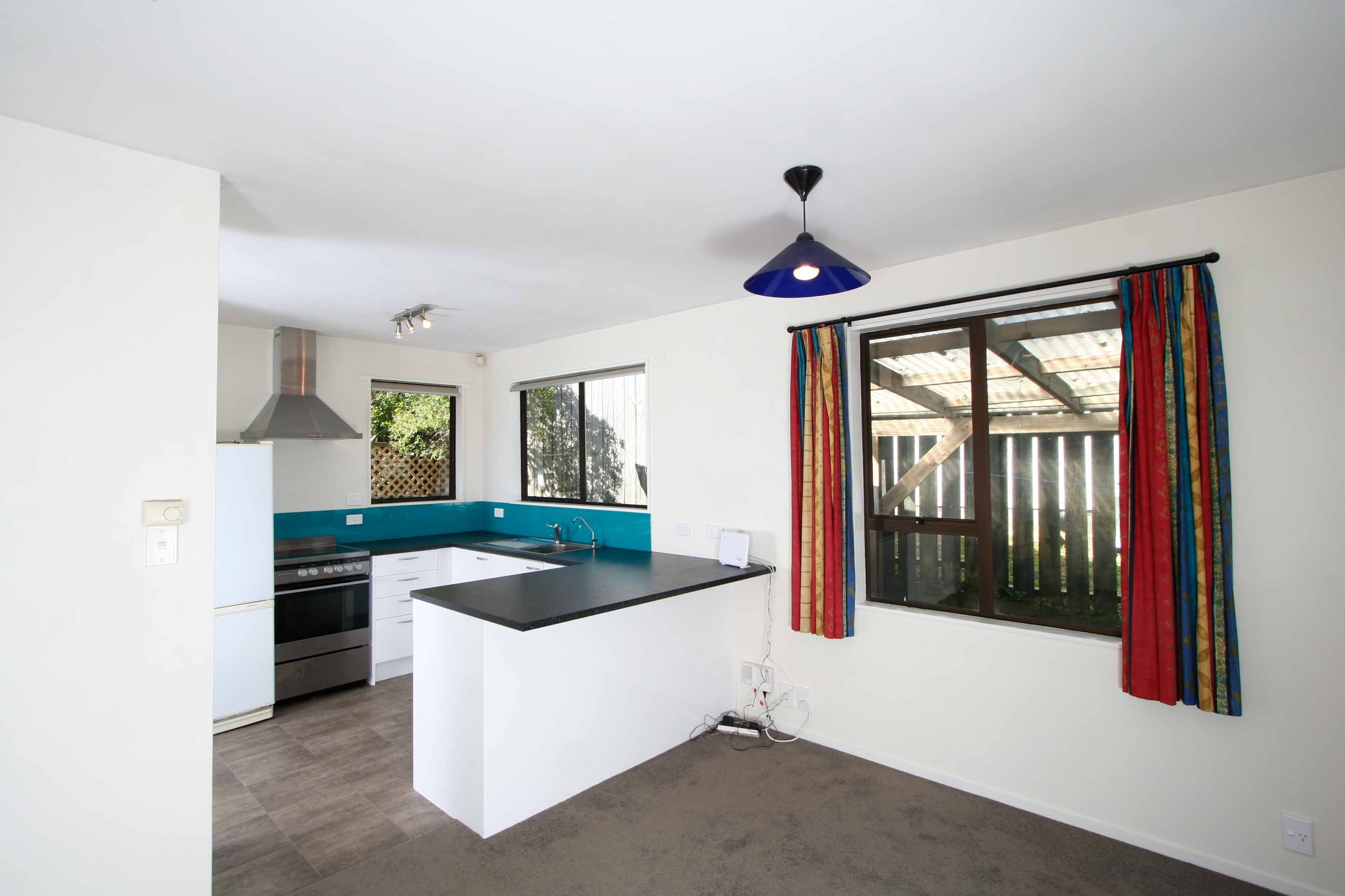 8 Trinidad Crescent, Grenada Village, Wellington City