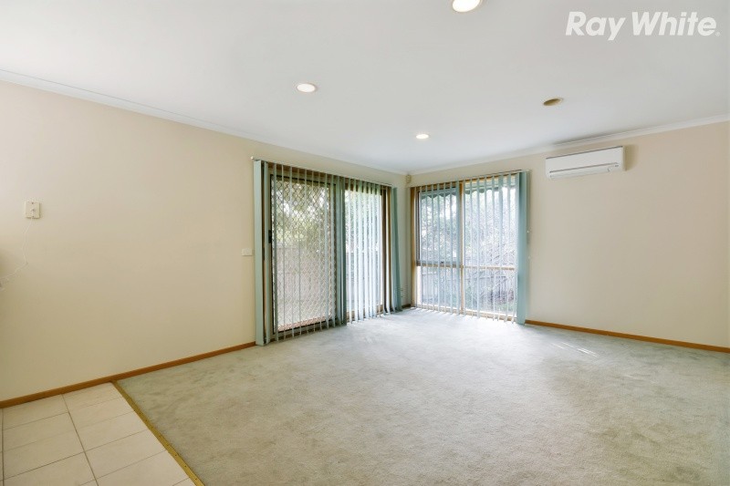 2 Mitre Crescent, Berwick, VIC 3806