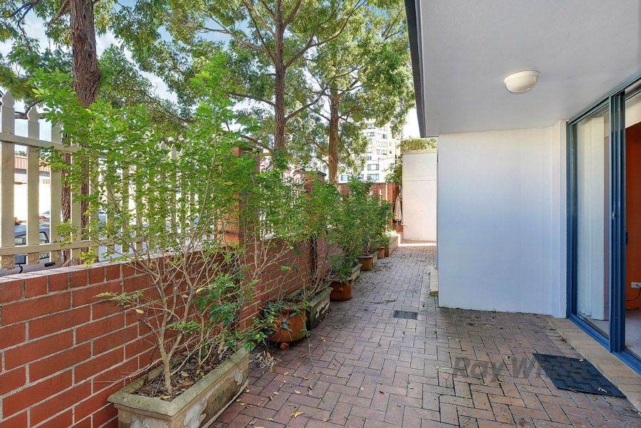 208 Pacific Highway, Hornsby, NSW 2077