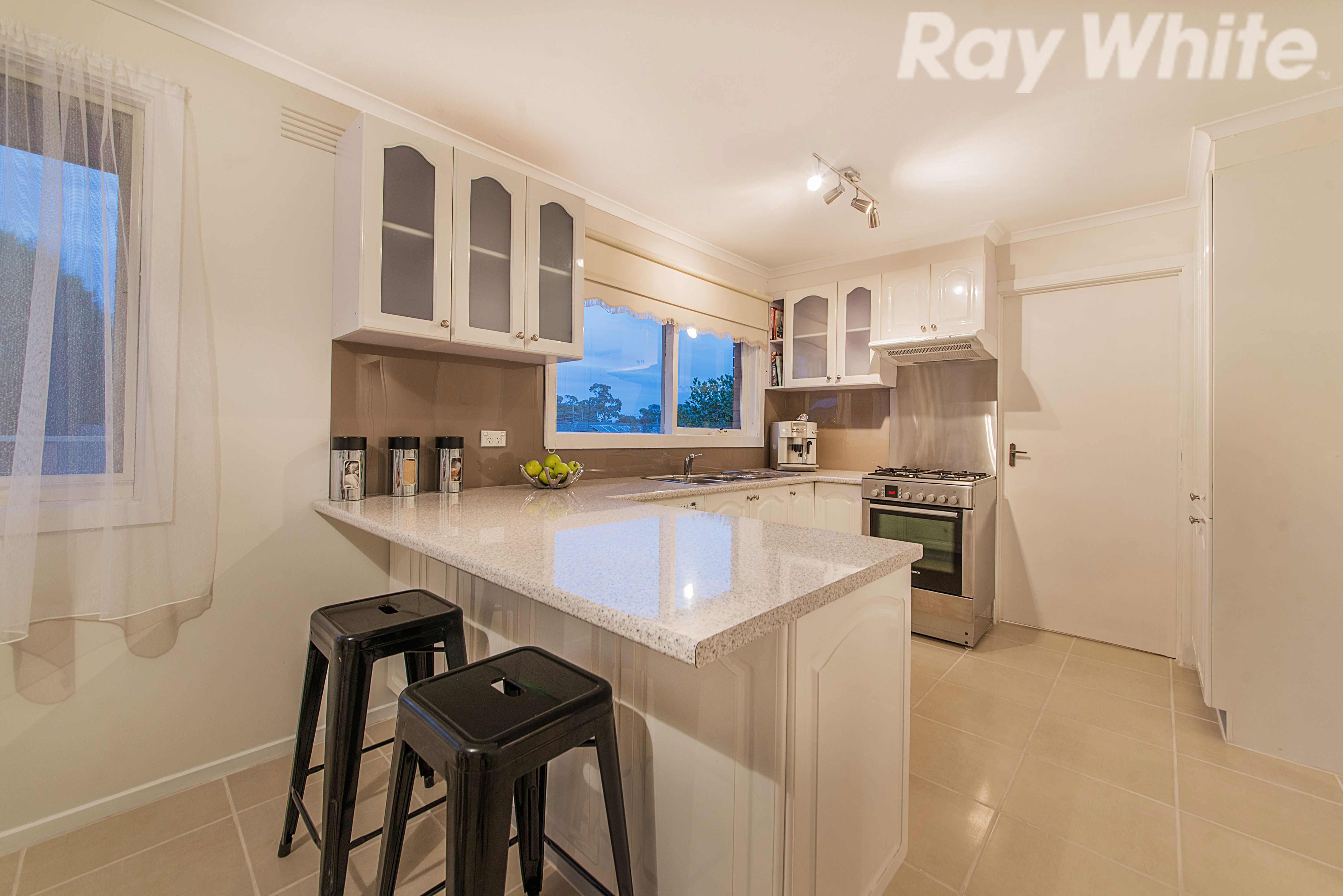 7 Pearl Place, Ferntree Gully, VIC 3156